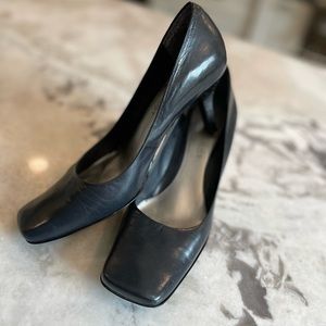Nine West Libella Navy Leather Pumps